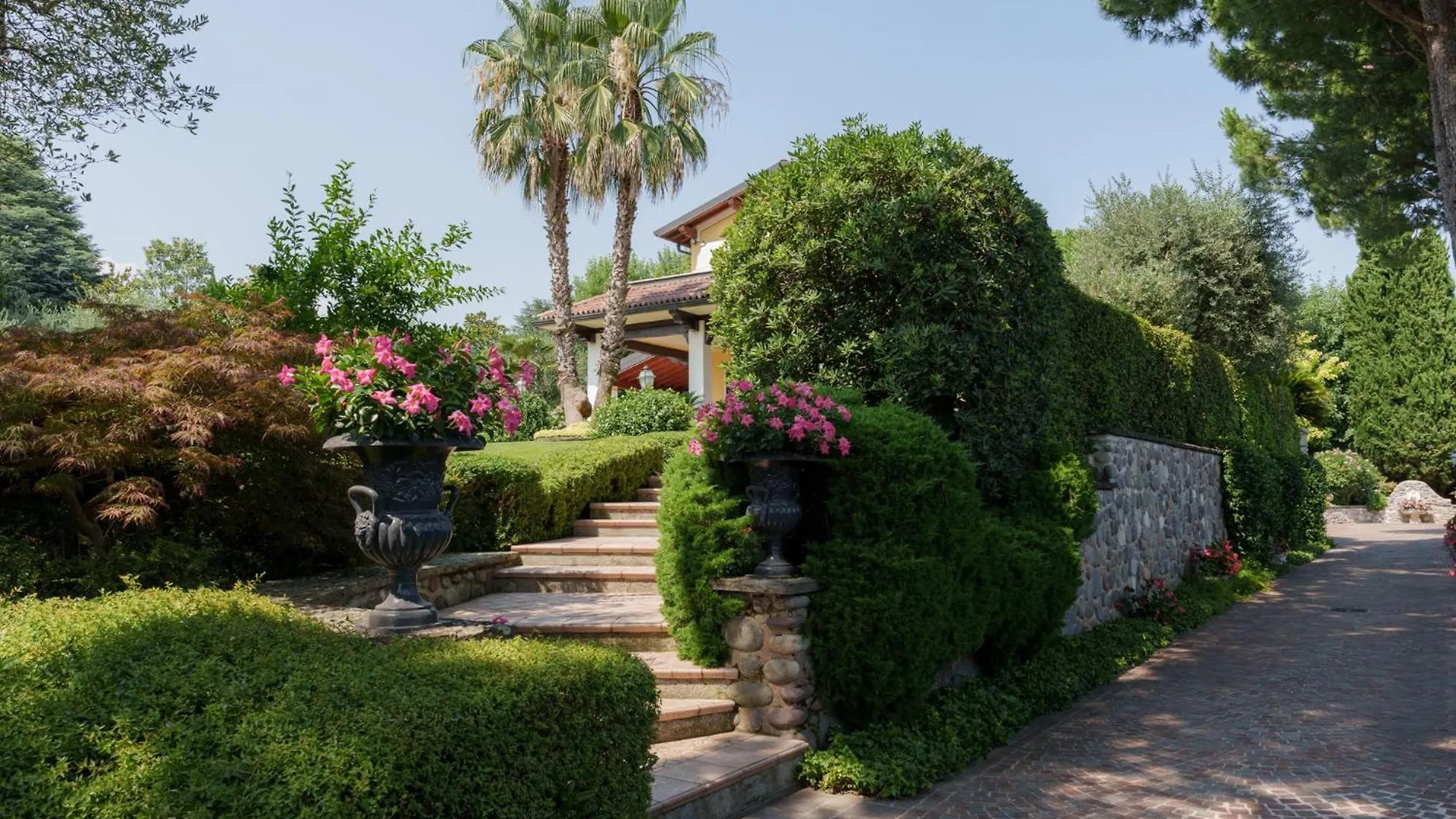 Villa Elena Moniga del Garda 0*,  Italy