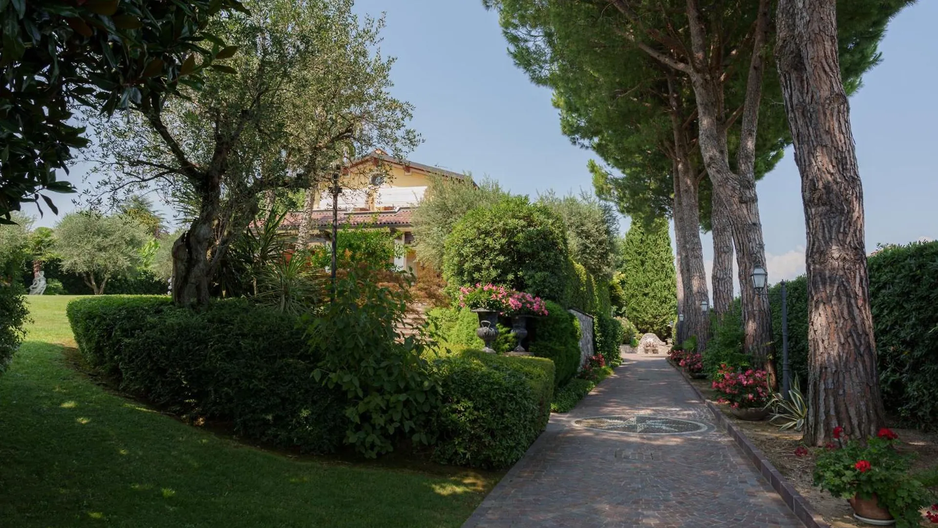 Villa Elena Moniga del Garda