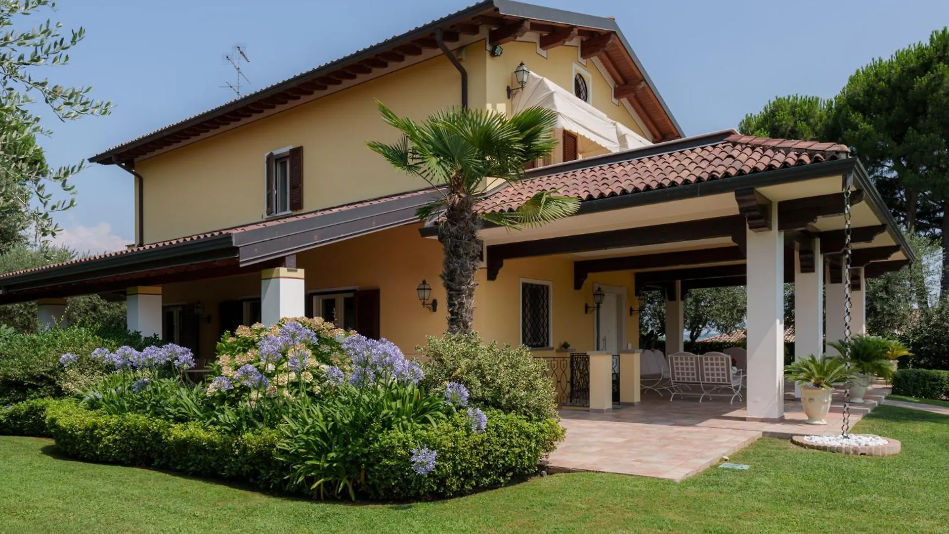 Villa Elena Moniga del Garda