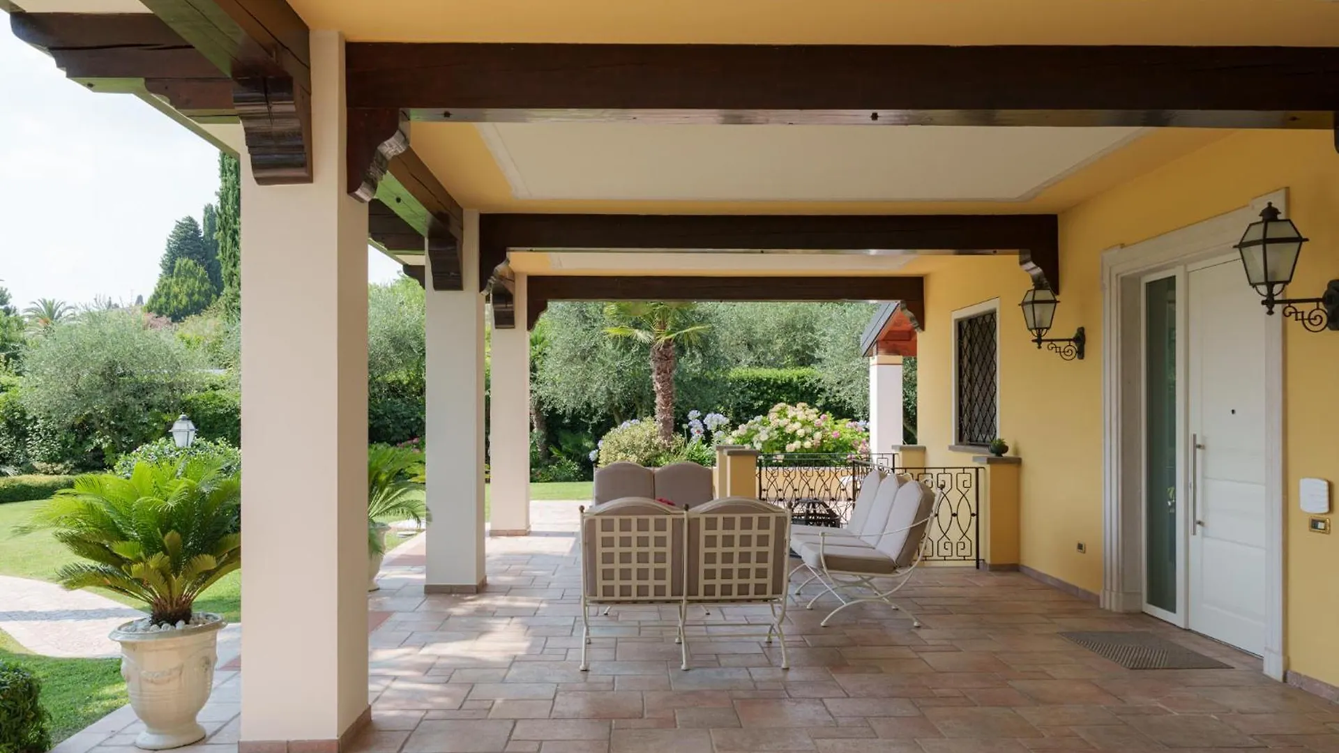 Villa Elena Moniga del Garda