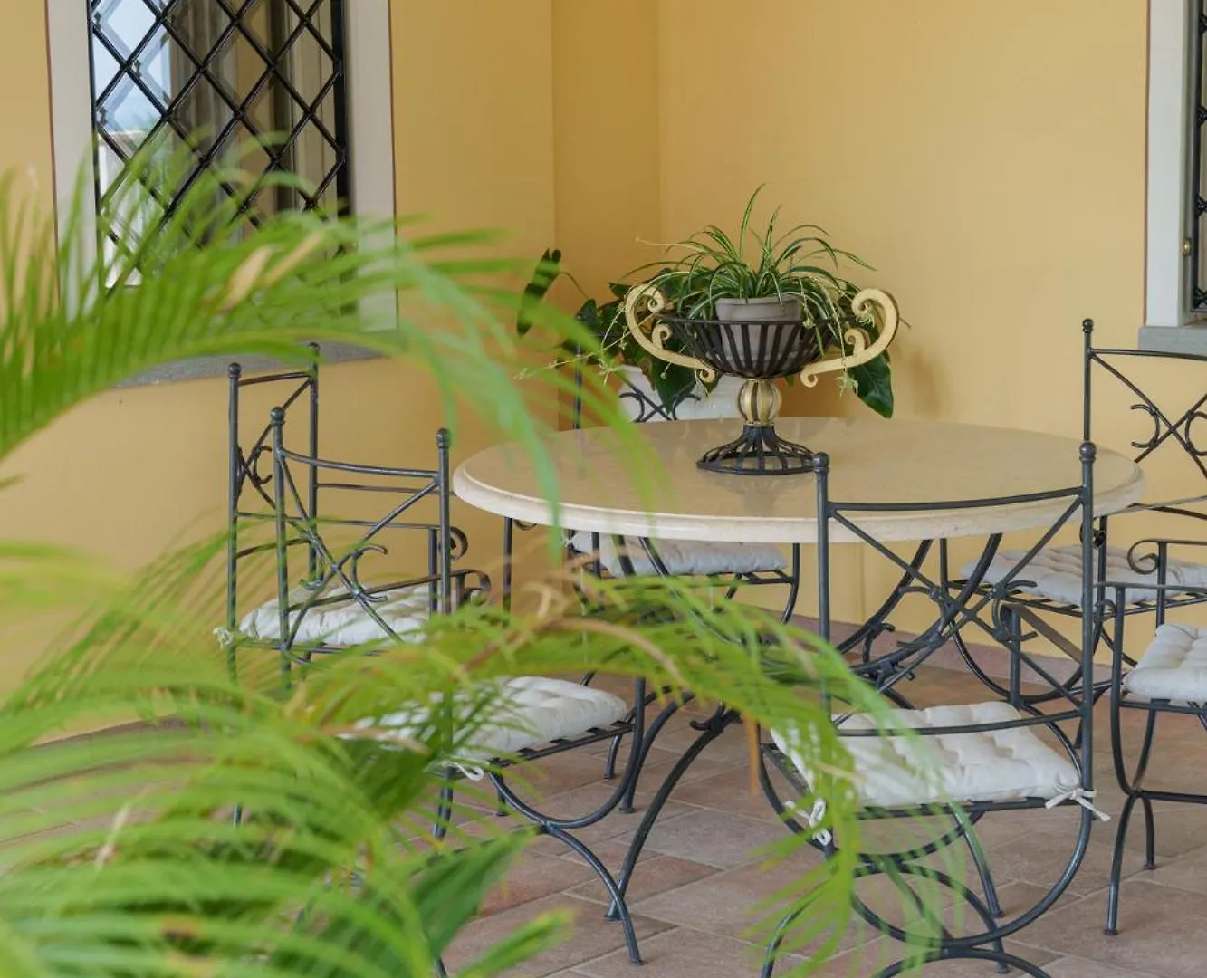 Villa Elena Moniga del Garda 0*,