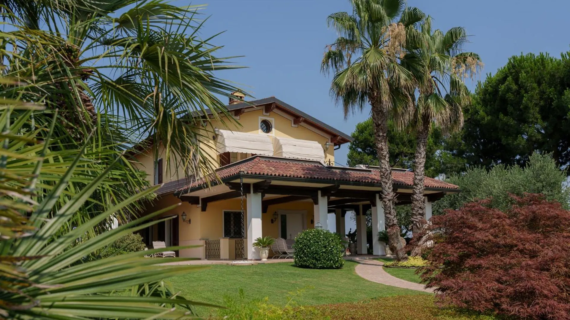 Villa Elena Moniga del Garda Italy